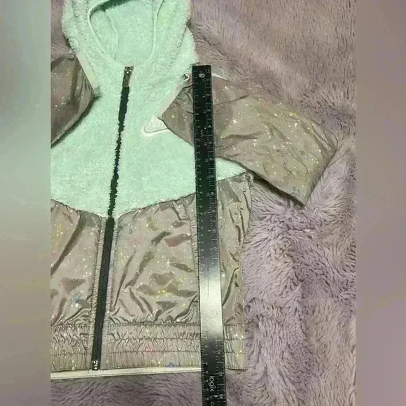 NIKE 6X(L) Little Girl Colorful Hoodie - Picture 5 of 7